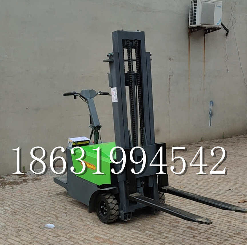 无极县优程全电动叉车插腿式堆高车液压装卸车1.5吨升高小型站驾式铲车